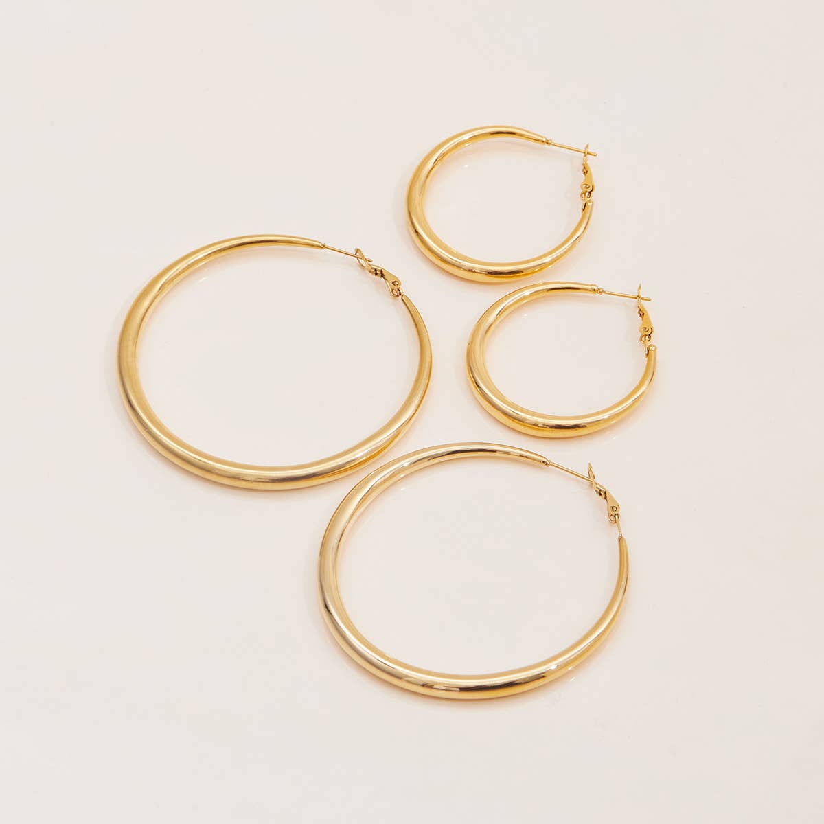 Brinn Hoop Earring | Waterproof Jewelry