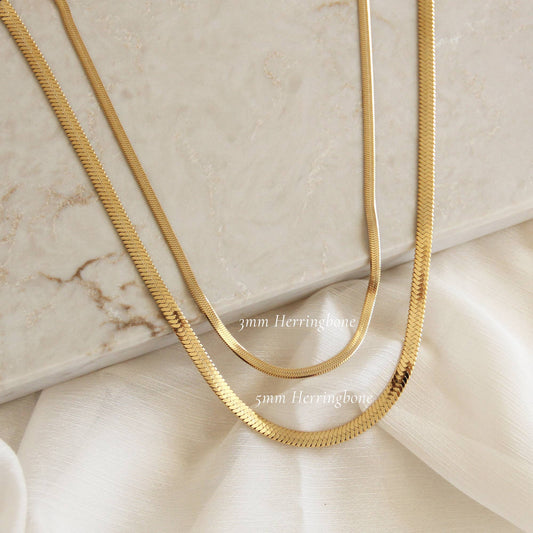 Kendall Herringbone Chain Necklace | Waterproof Jewelry