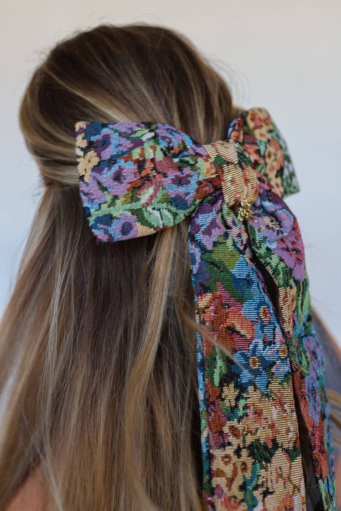 Tapestry Jum-Bow | KAXI