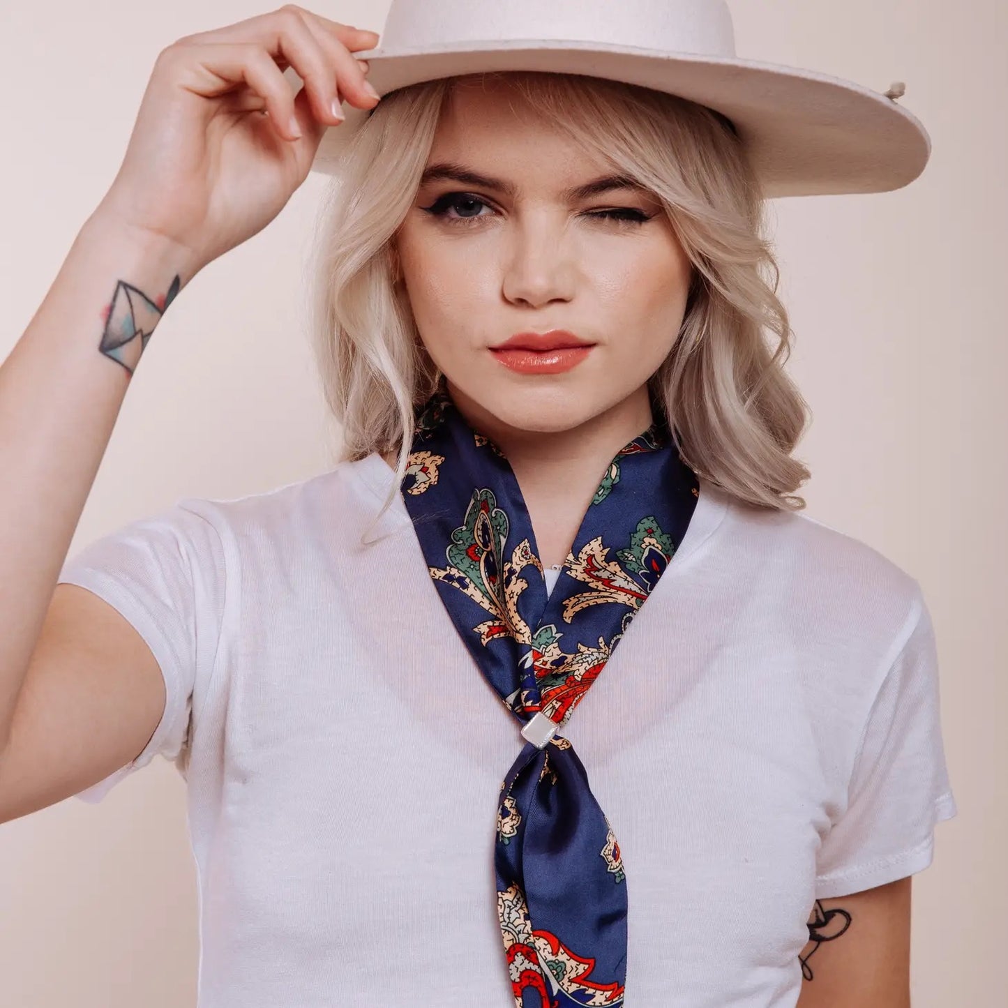 Dolly Neck Scarf
