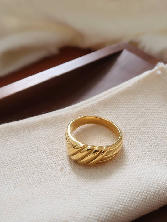 Duvette Twisted Dome Ring | Waterproof Jewelry