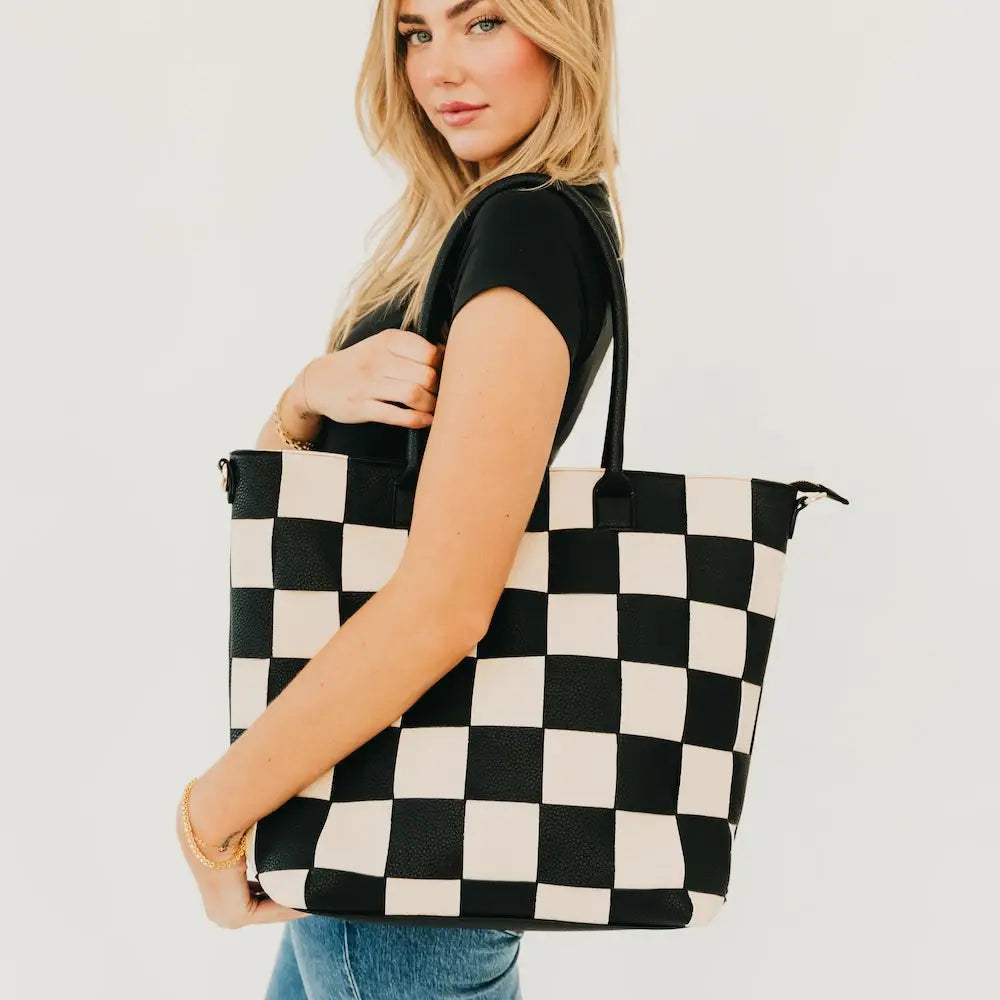 Courtney Checkered Tote | Pretty Simple