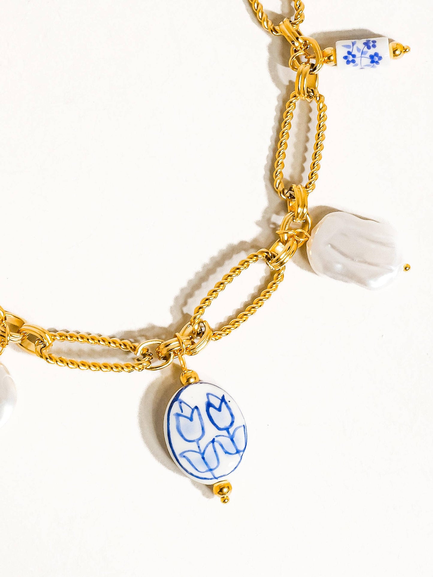 Riela Ceramic Floral Chain Necklace | Waterproof Jewelry