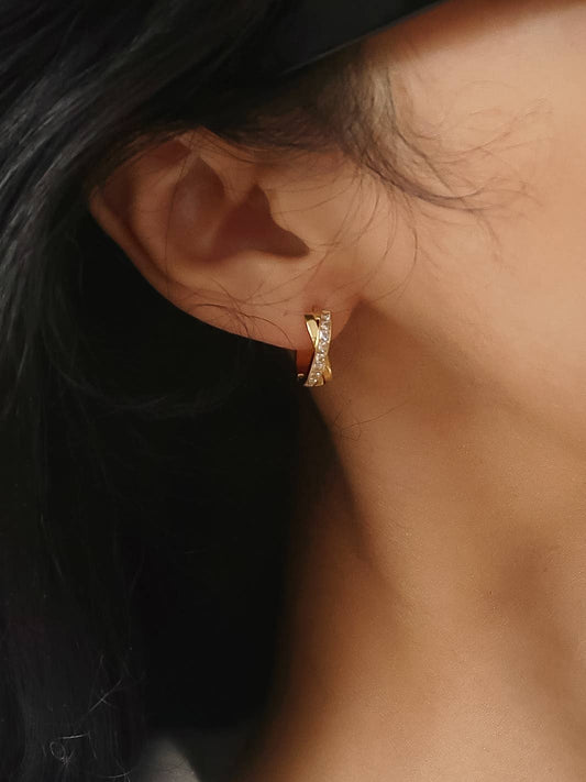 Maisie Crossover Huggie Earrings | Waterproof Jewelry