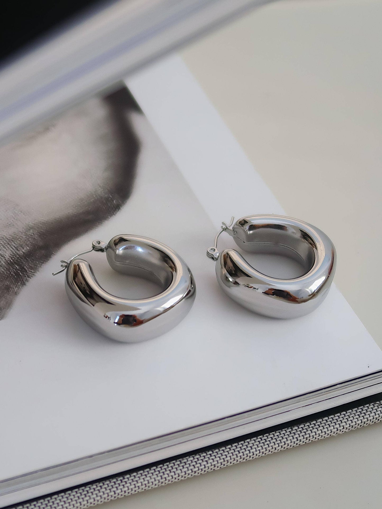 Hunter Hoops | Waterproof Jewelry
