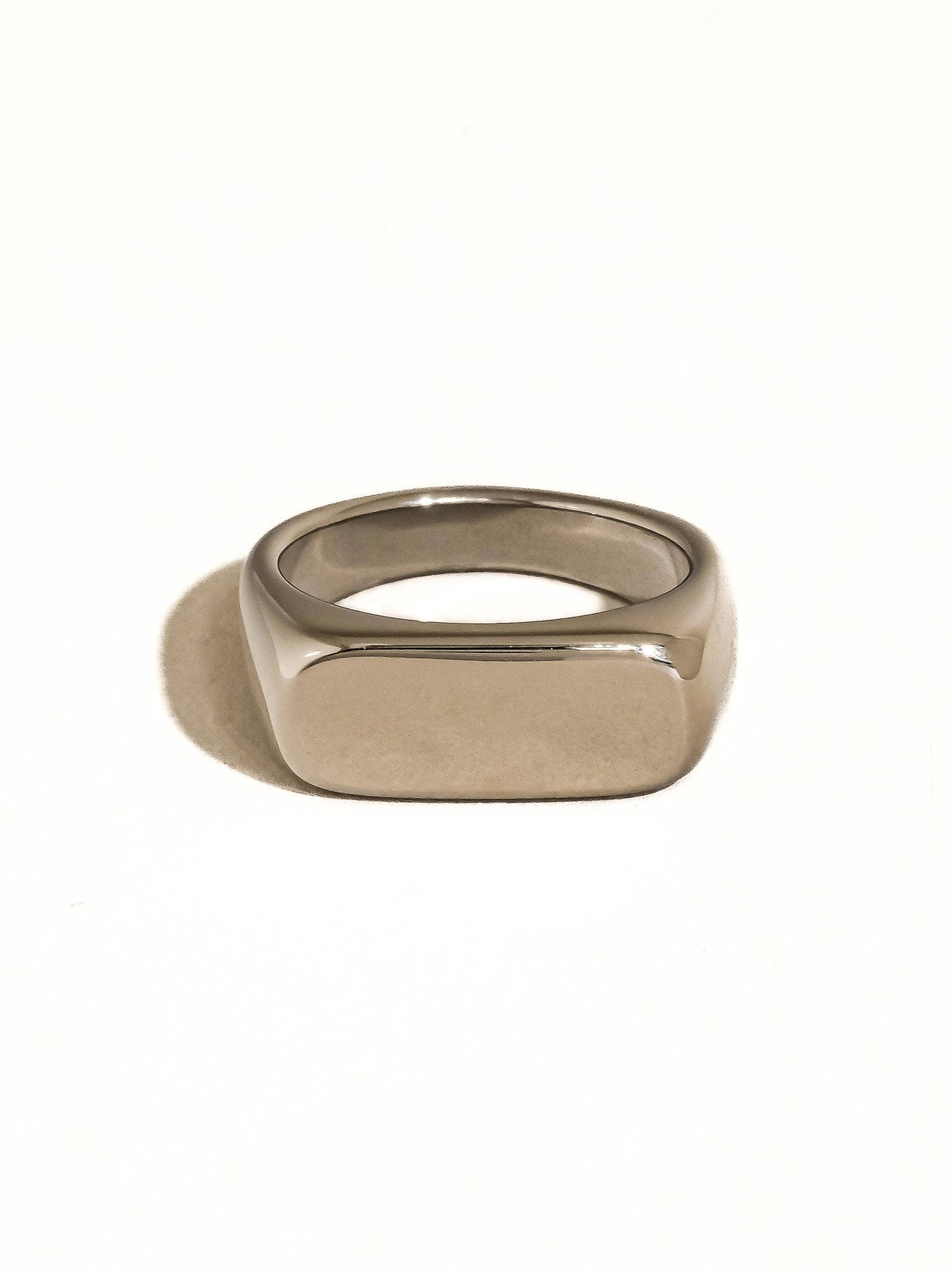 Glayce Classic Signet Ring | Waterproof Jewelry