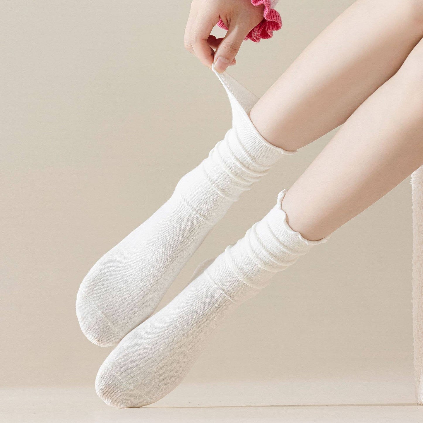 Essential Ruffle Crew Socks