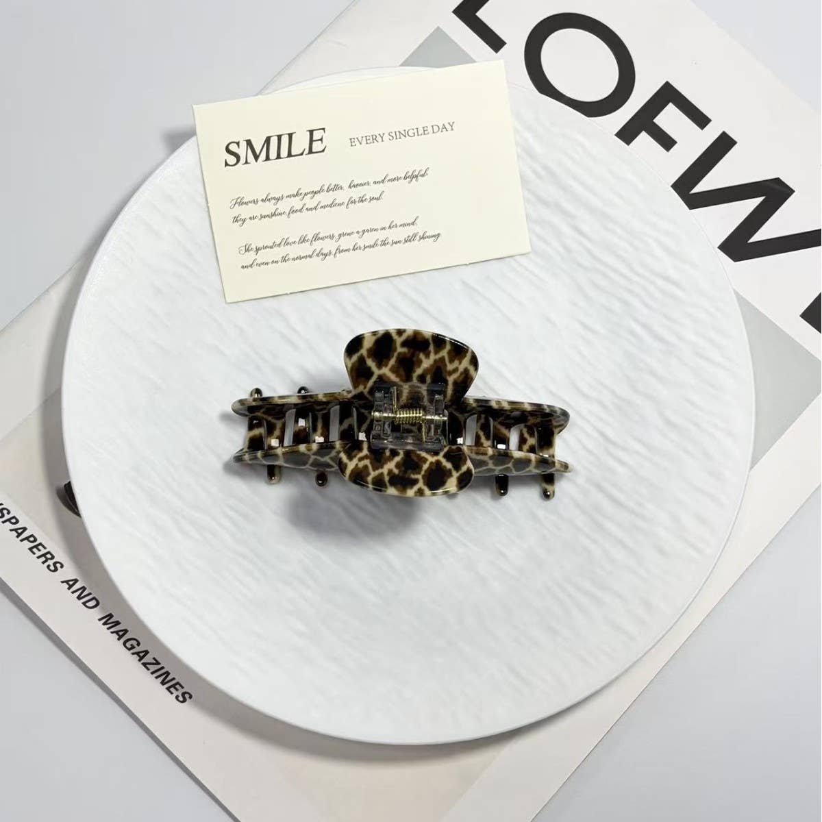 Classic Leopard Print Hair Claw