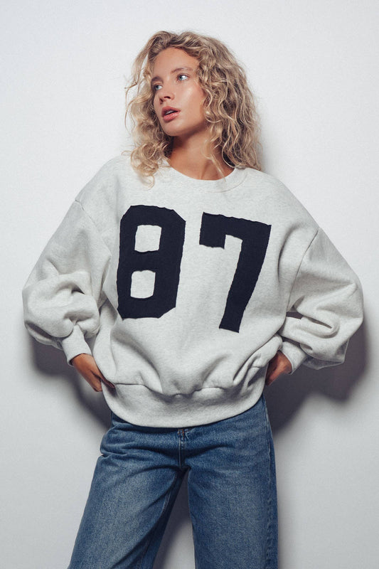 "87" Graphic Balloon Sleeve Sweatshirt