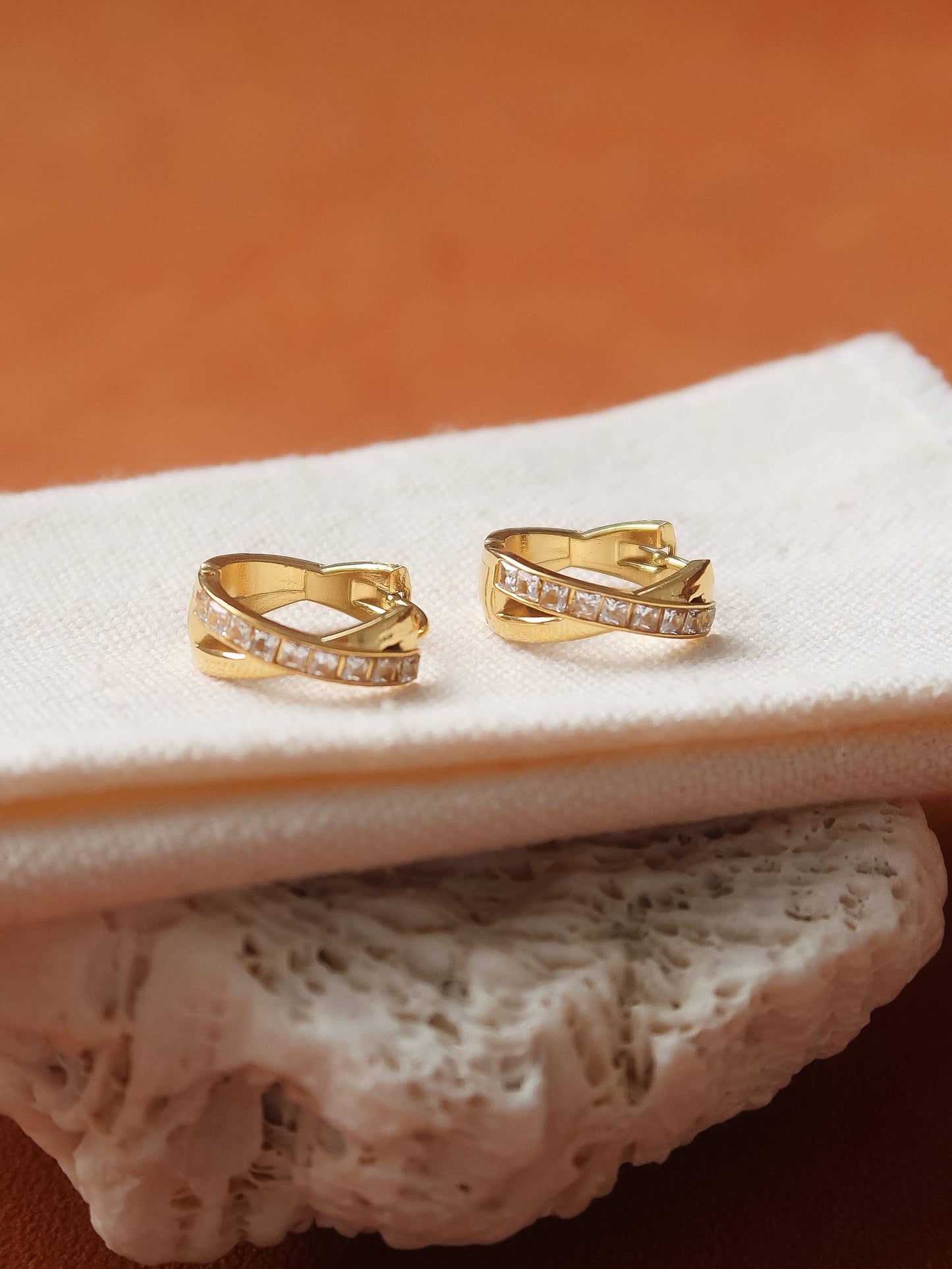Maisie Crossover Huggie Earrings | Waterproof Jewelry