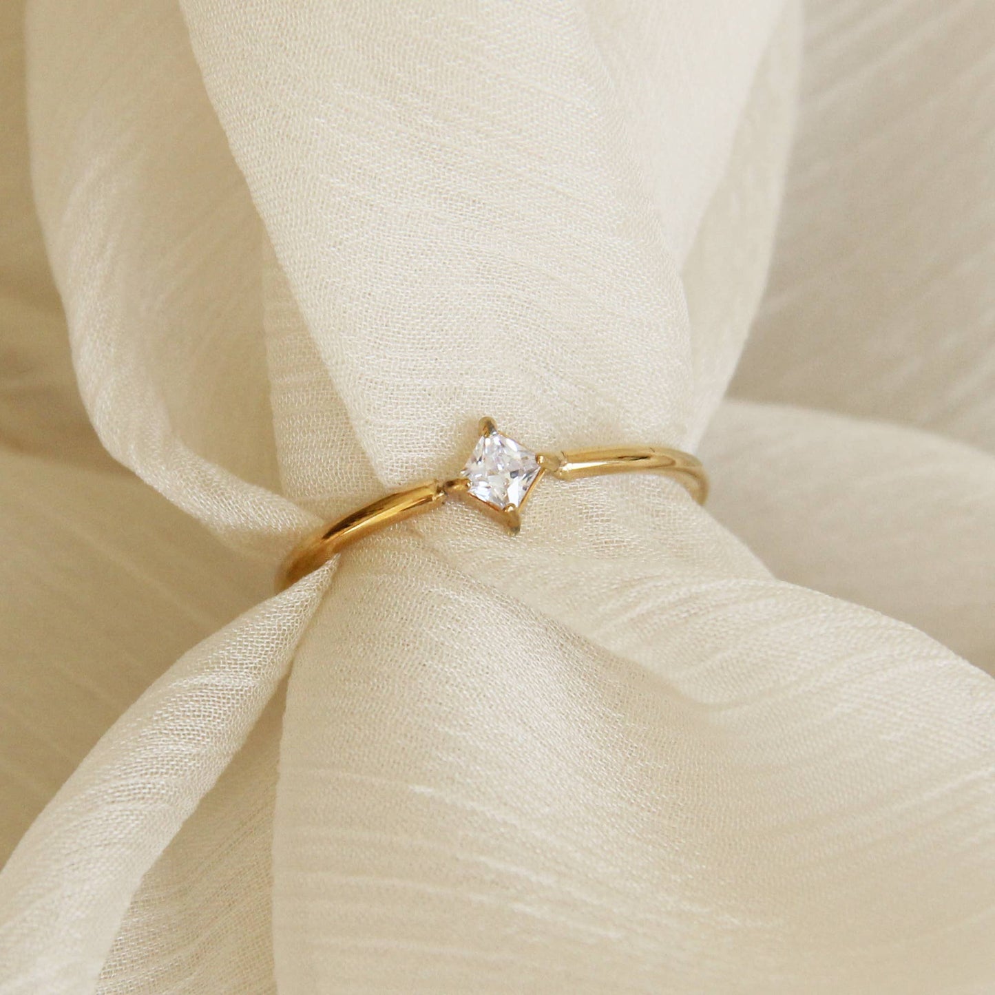 Brinn Dainty Ring | Waterproof Jewelry
