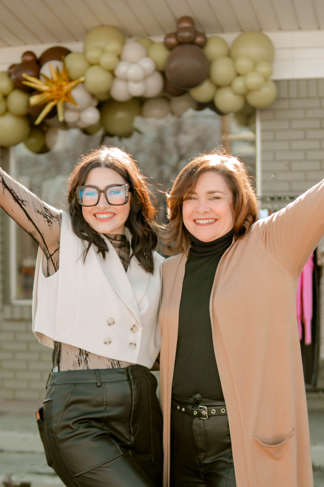 Owners of Velvet & Verde : Aubree and Angela
