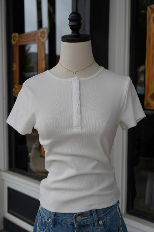 Lila Henley Short Sleeve