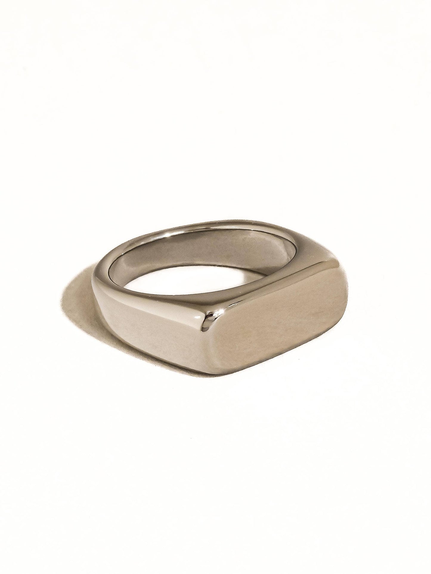 Glayce Classic Signet Ring | Waterproof Jewelry