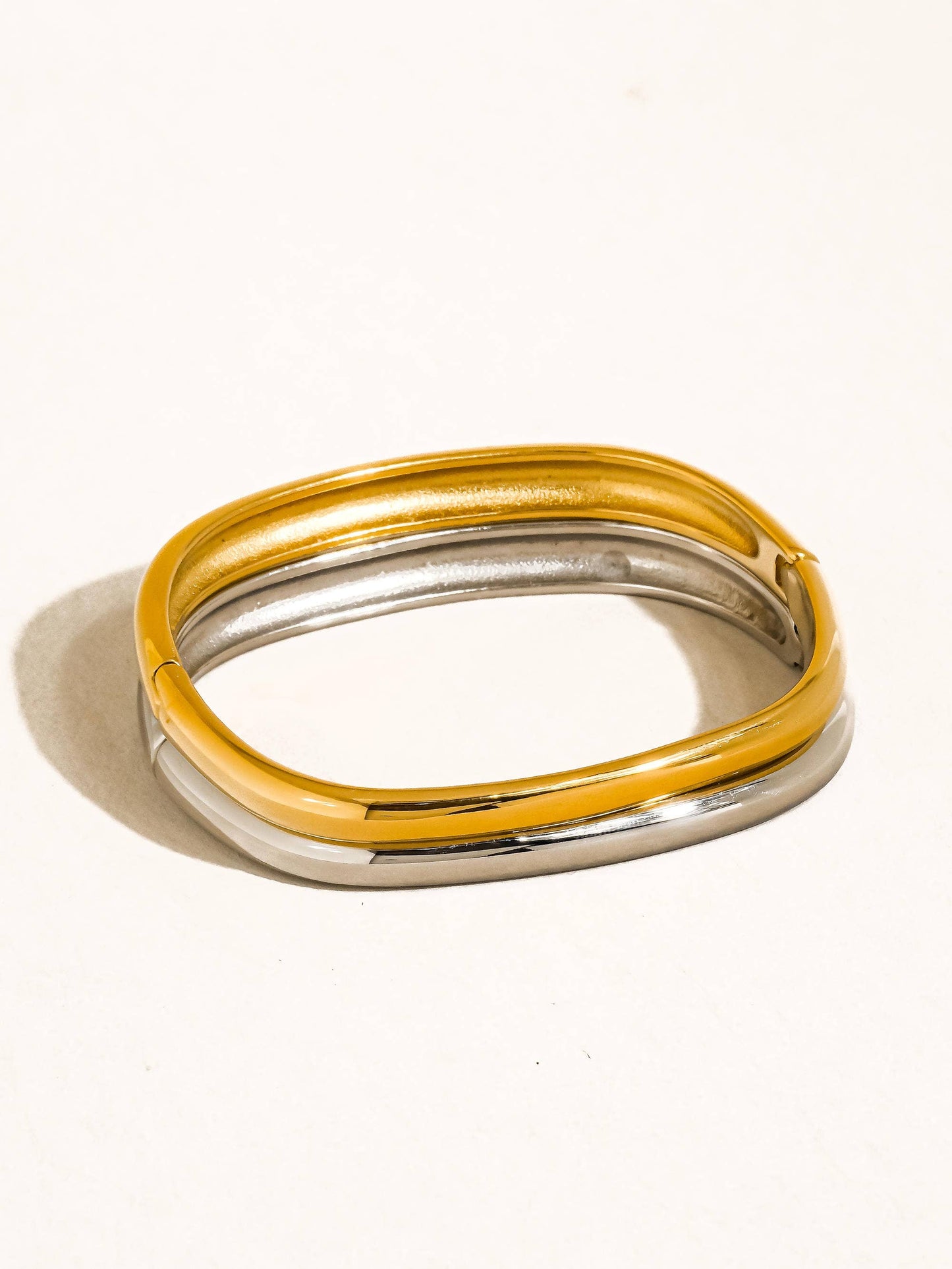 Renzi Classic Bangle | Waterproof Jewelry