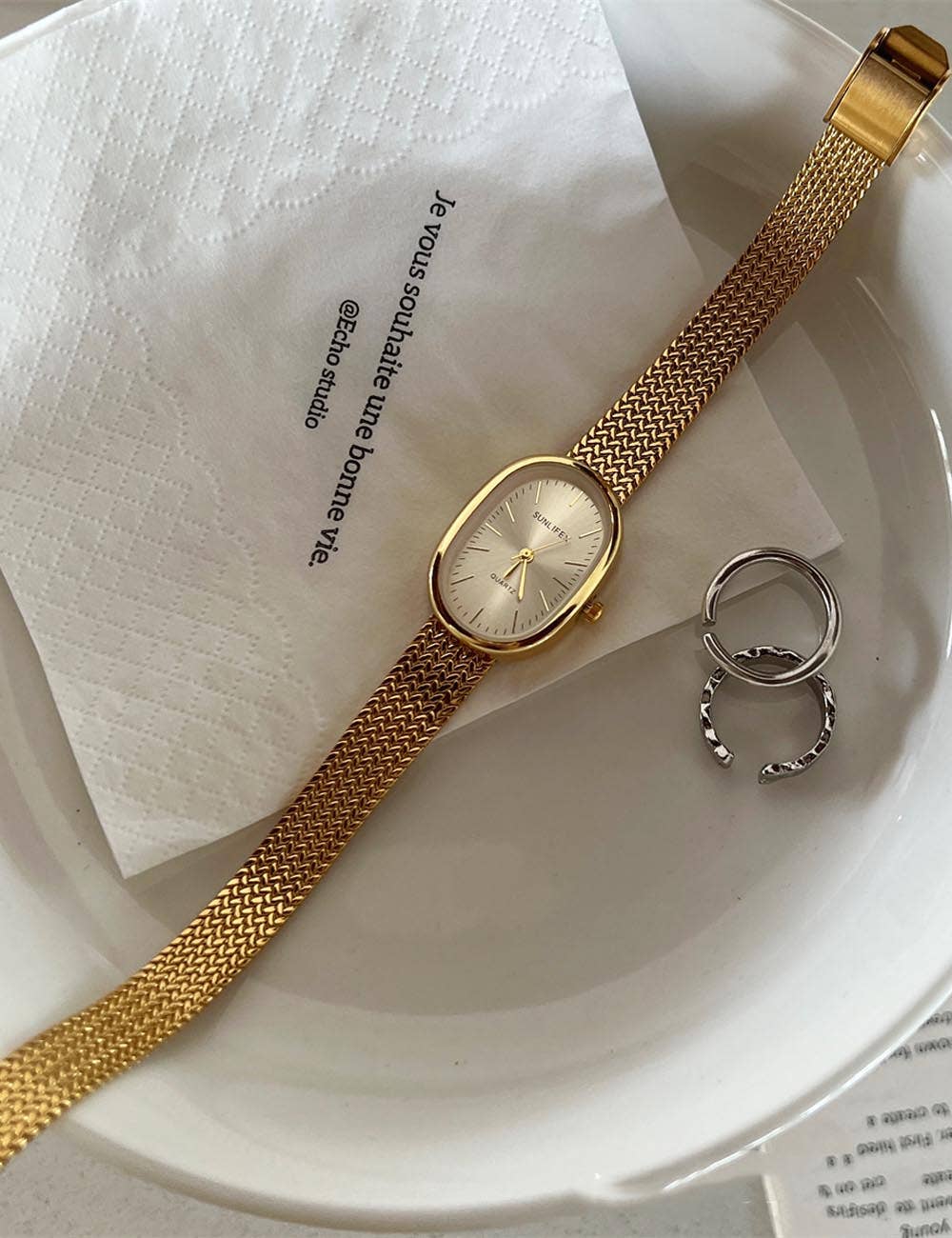 Nina Vintage Oval Watch