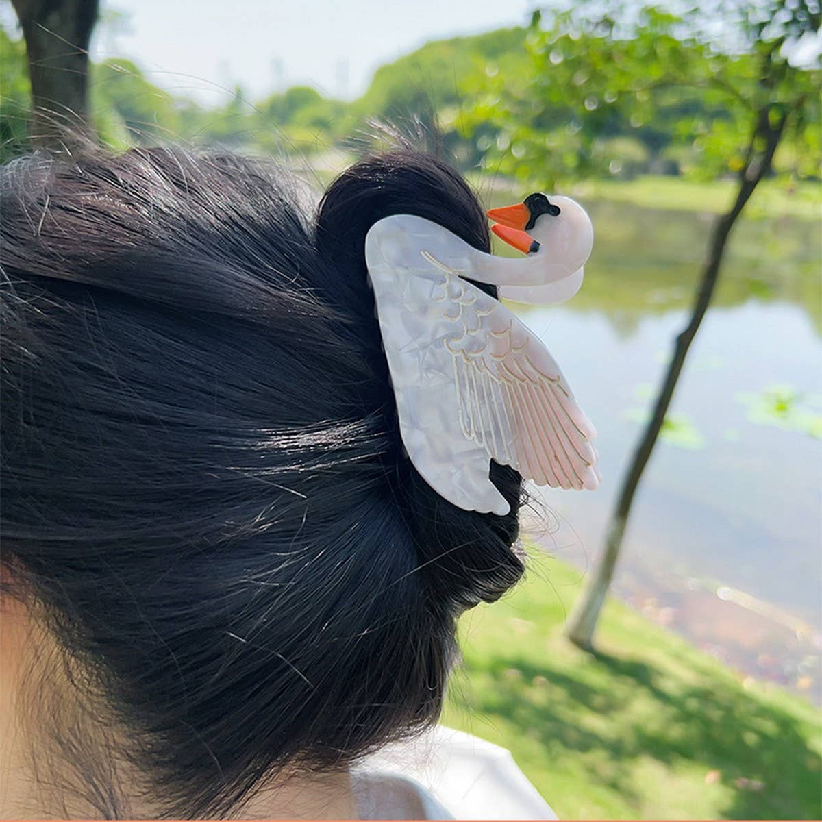 Swan Claw Clip