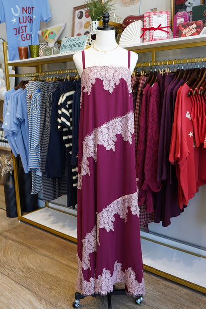 Emmy Lace Maxi Dress