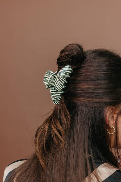 Zebra Girl Claw | KAXI