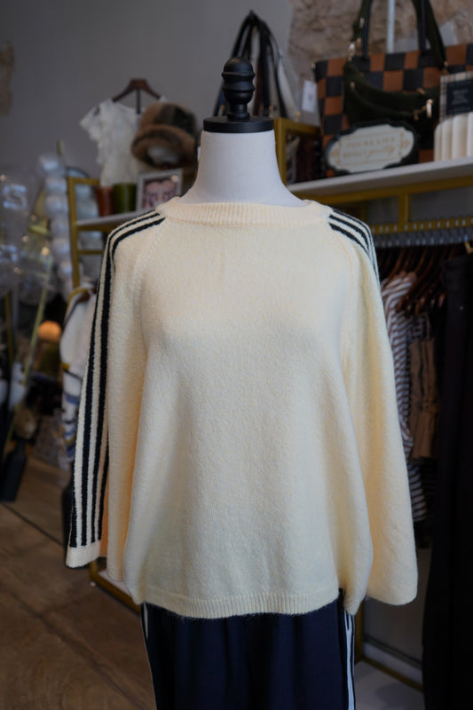 Aemi Striped 3/4 Sleeve Sweater