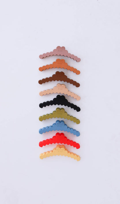 Scalloped Hold Everything Claw | KAXI