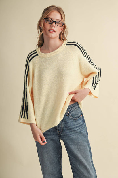 Aemi Striped 3/4 Sleeve Sweater