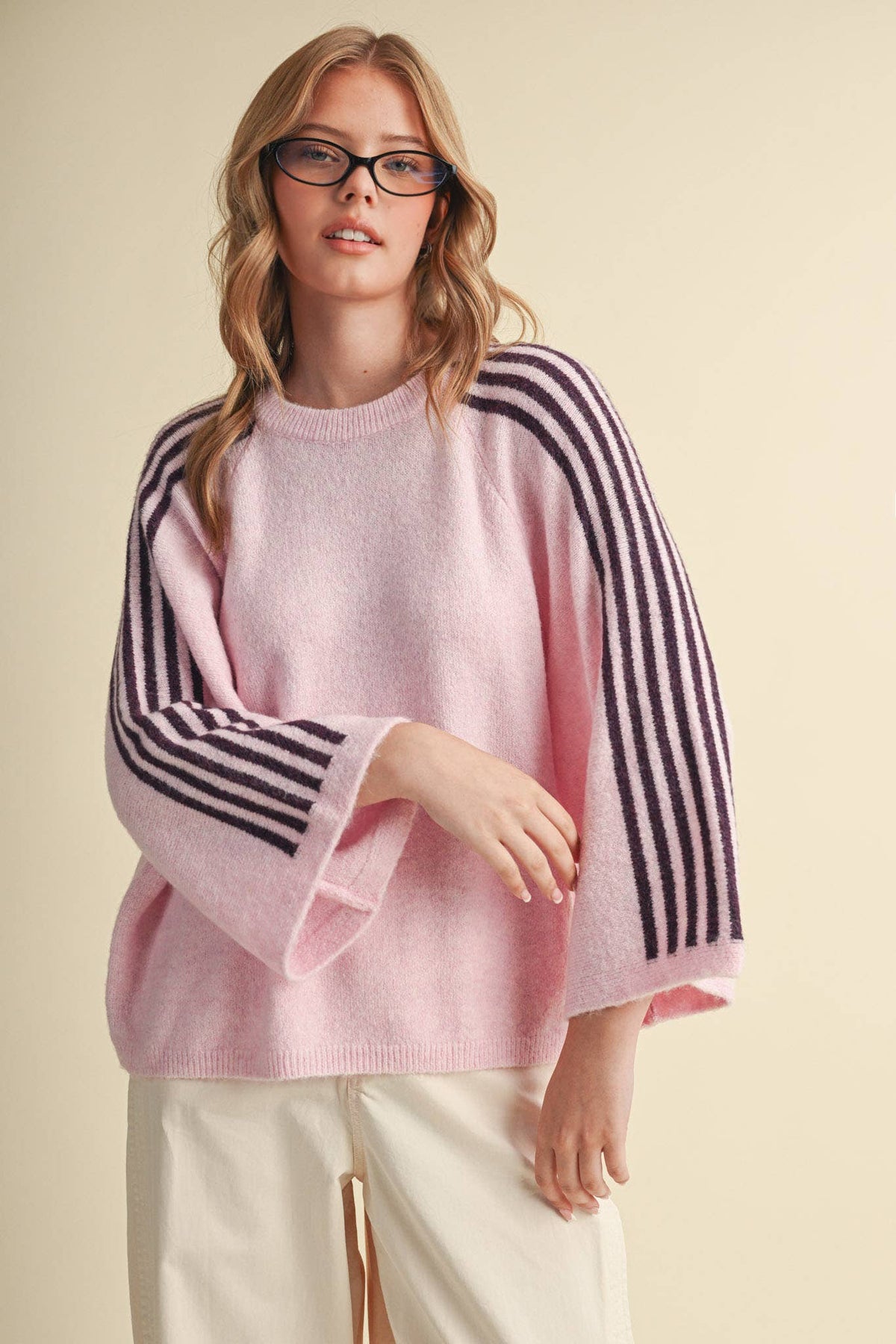Aemi Striped 3/4 Sleeve Sweater