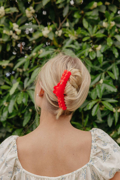 Scalloped Hold Everything Claw | KAXI