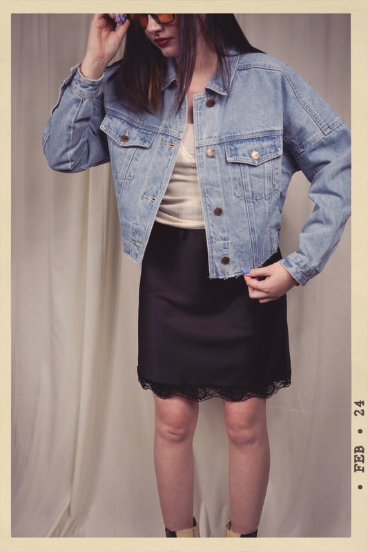 light wash denim jacket raw hem bomber jacket cropped