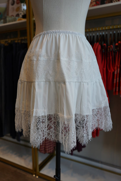 Brinn Lace Tiered Mini Skirt