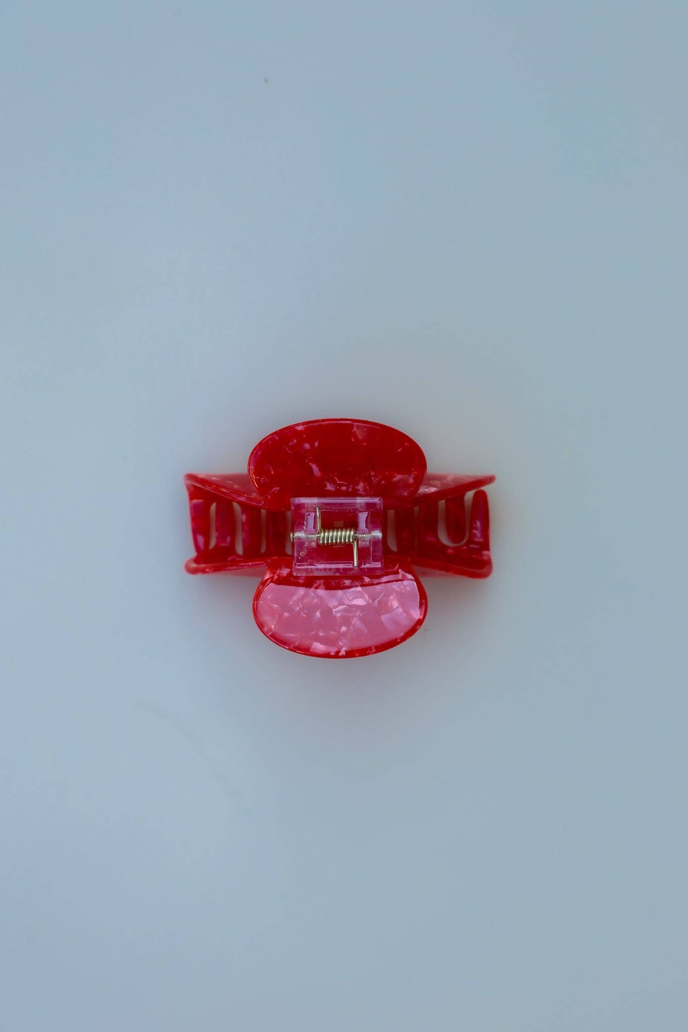 Holiday Pearl Claw | KAXI