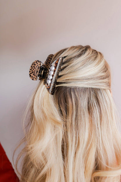 Love Is In The Hair Claw | KAXI