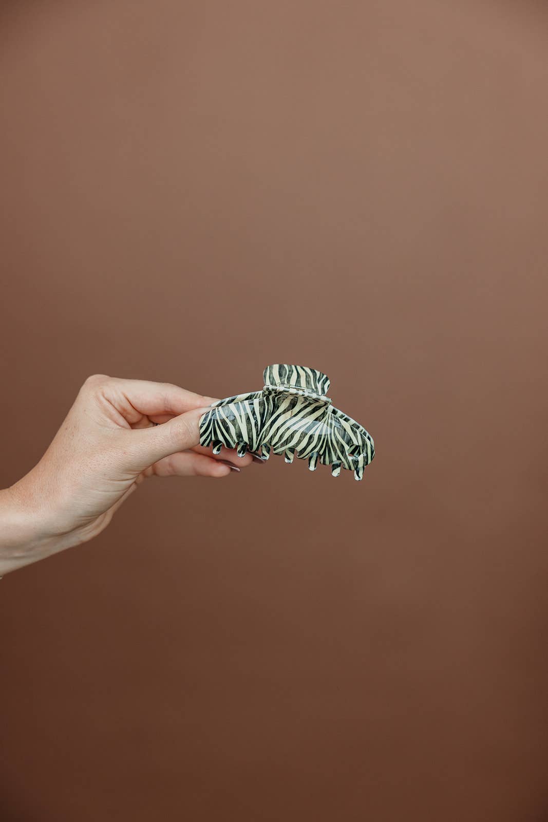 Zebra Girl Claw | KAXI