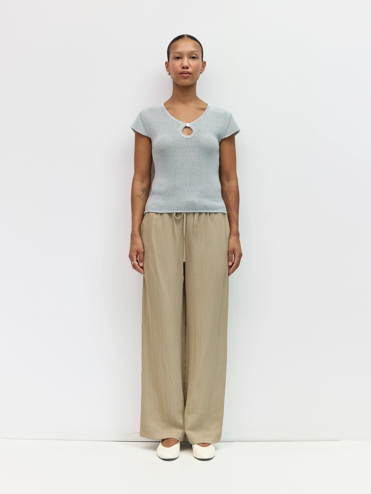 Wesly Keyhole Top
