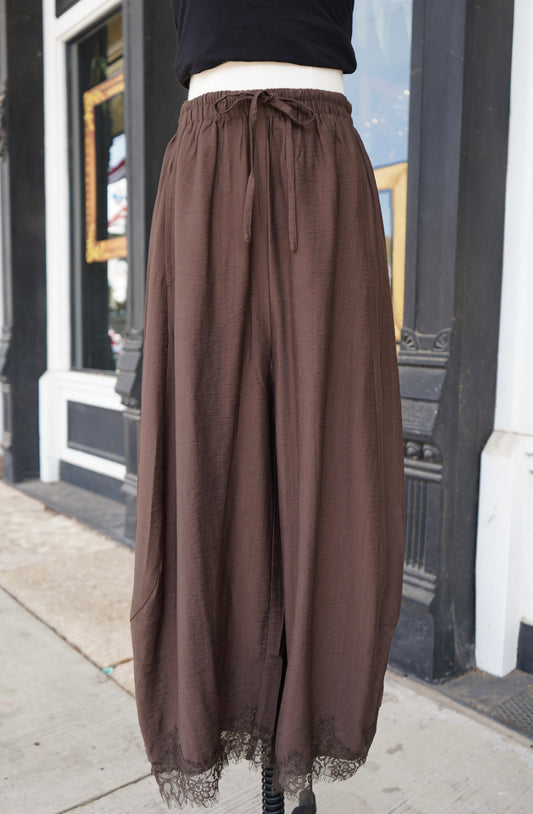 Latte Lace Barrel Pants