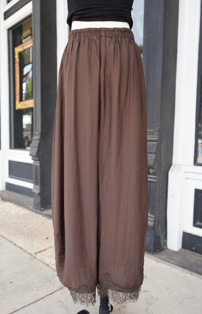 Latte Lace Barrel Pants