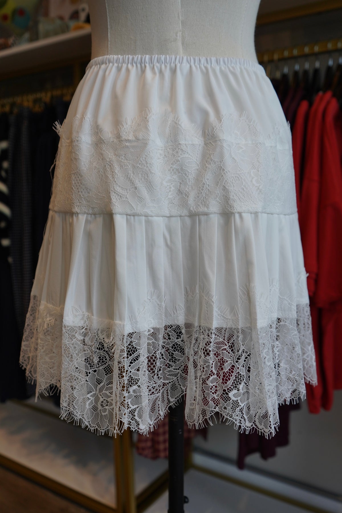 Brinn Lace Tiered Mini Skirt