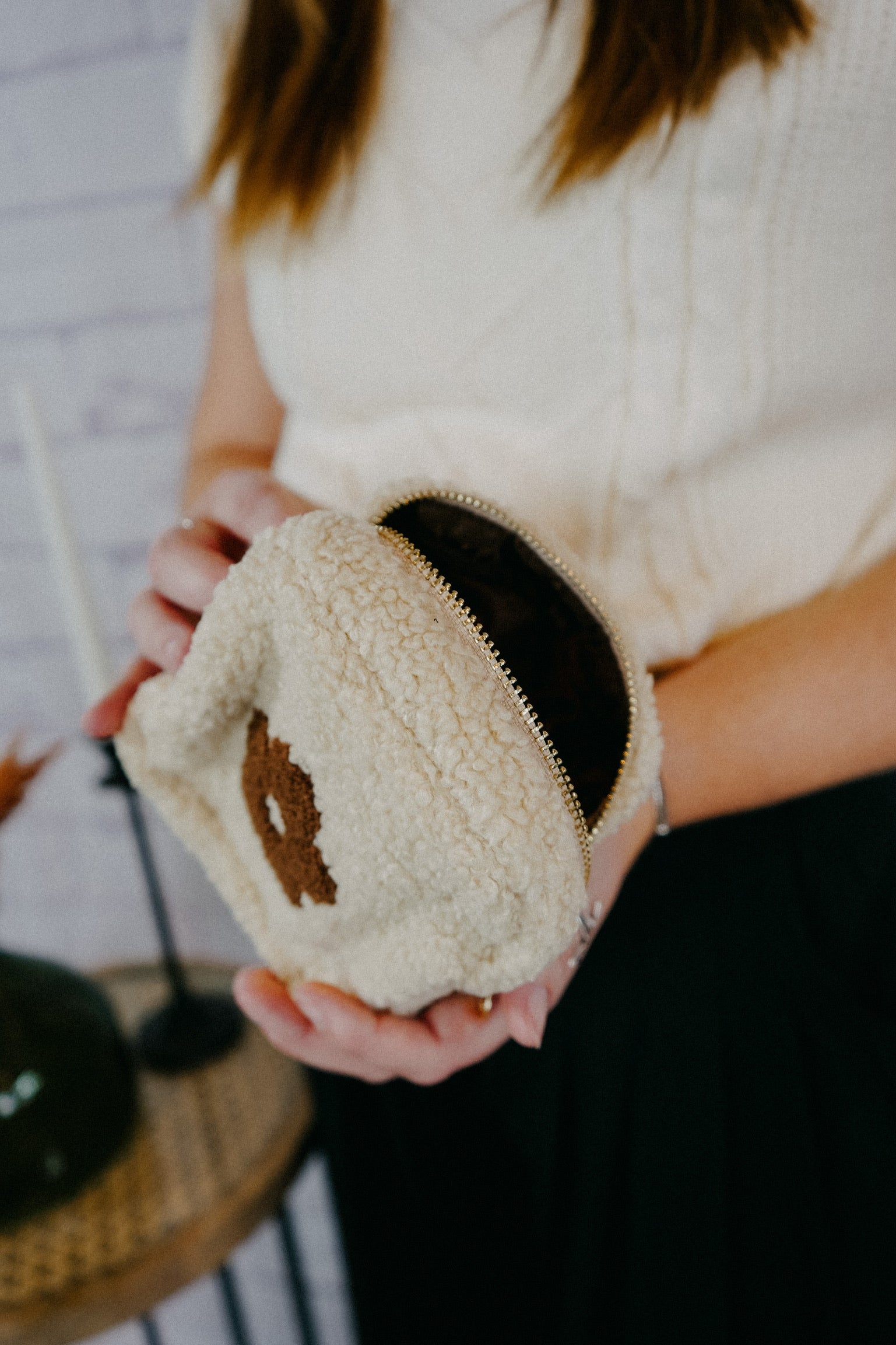 Velvet & Verde Teddy Pouch - Thumbnail 5