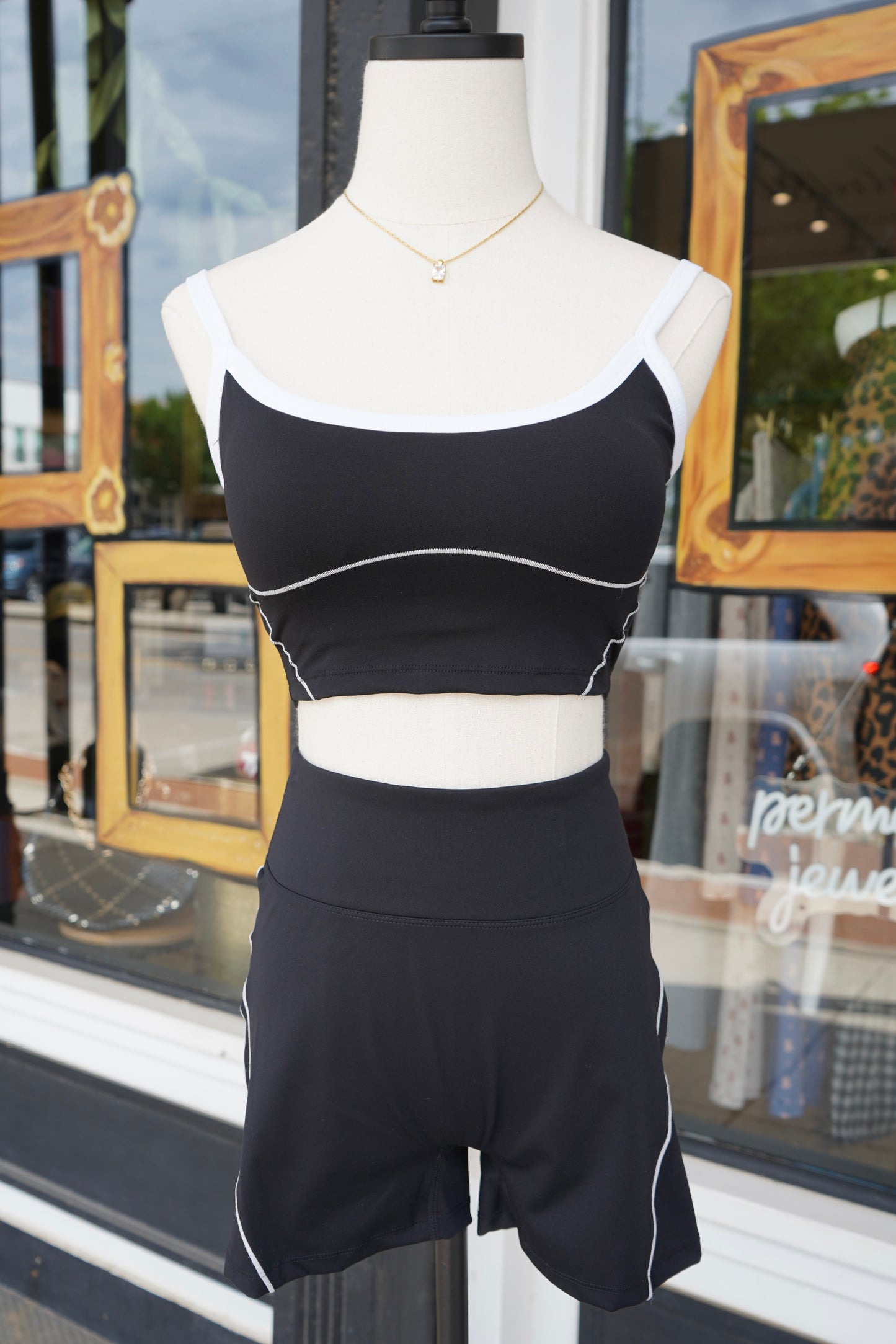 Bri Contrast Contour Top
