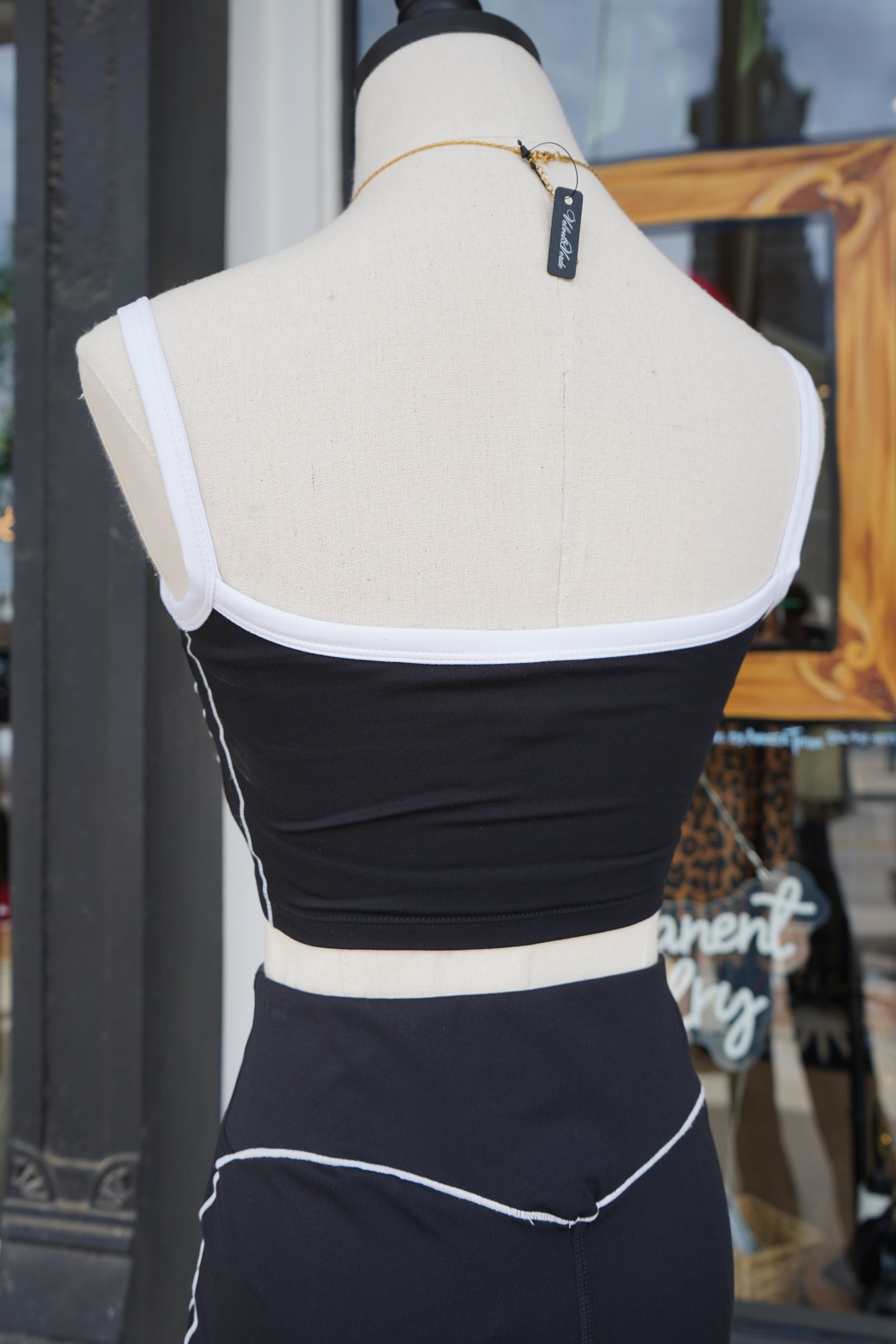 Bri Contrast Contour Top