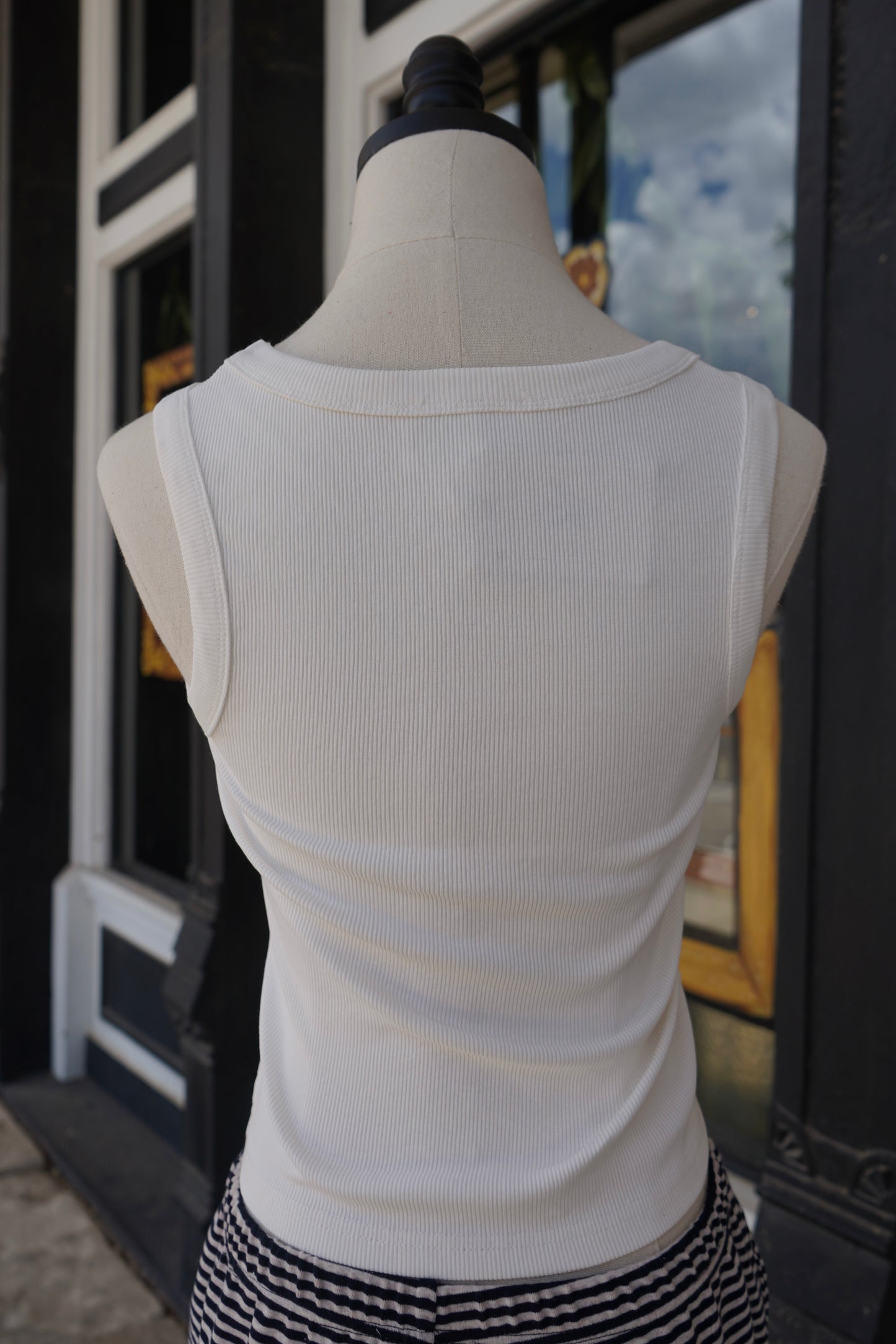 'BUCKETLIST' Letter Patched Ribbed Tank Top