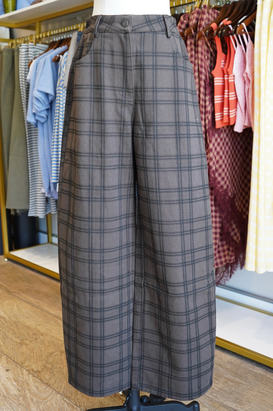 Eve Plaid Barrel Pants
