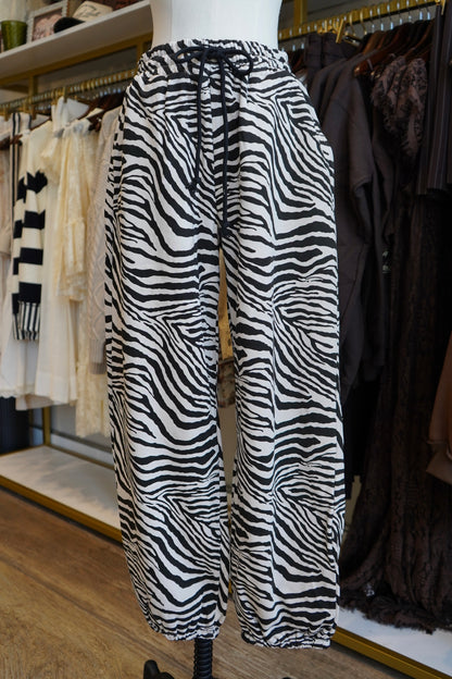 Fallyn Zebra Joggers