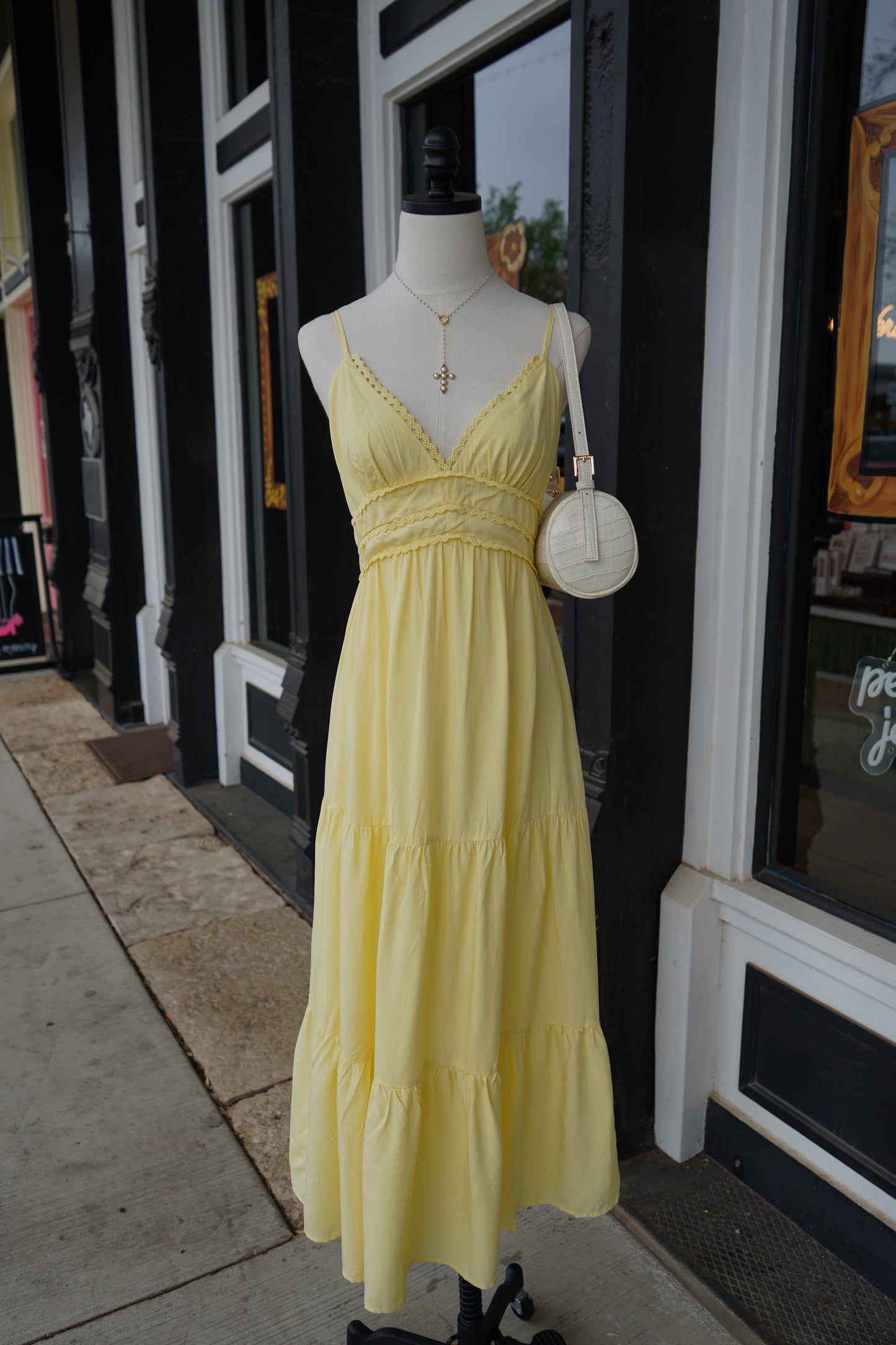 Sunny Midi Dress