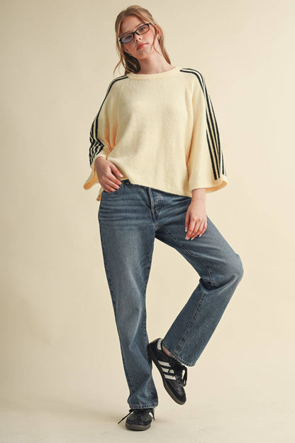Aemi Striped 3/4 Sleeve Sweater