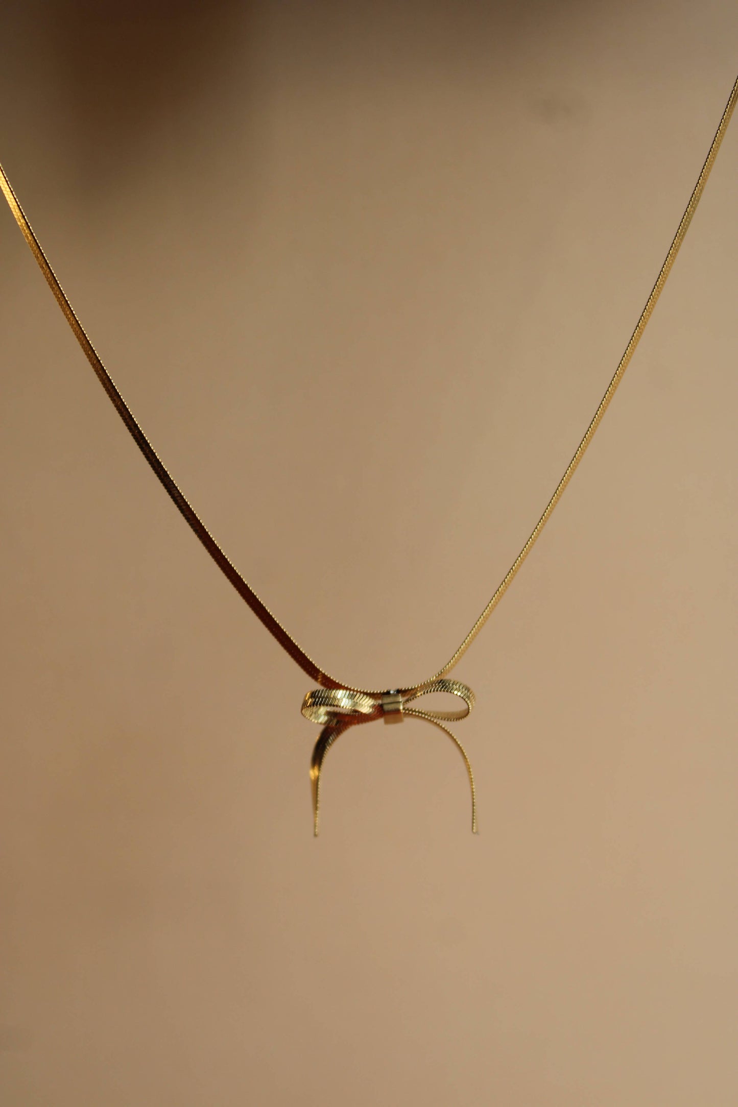The Bow Necklace
