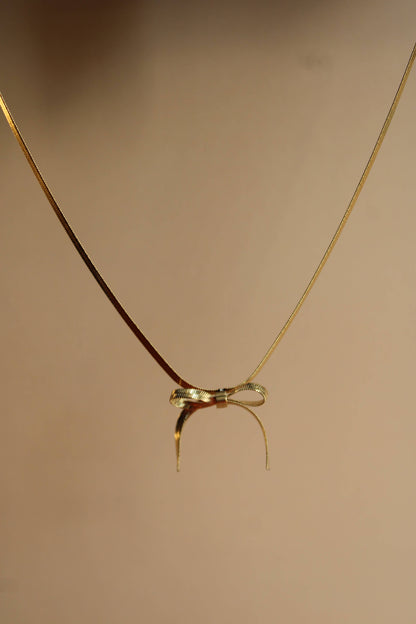 The Bow Necklace