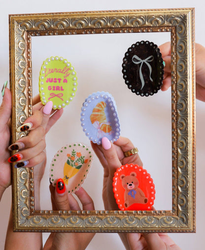 Framed Claw | KAXI