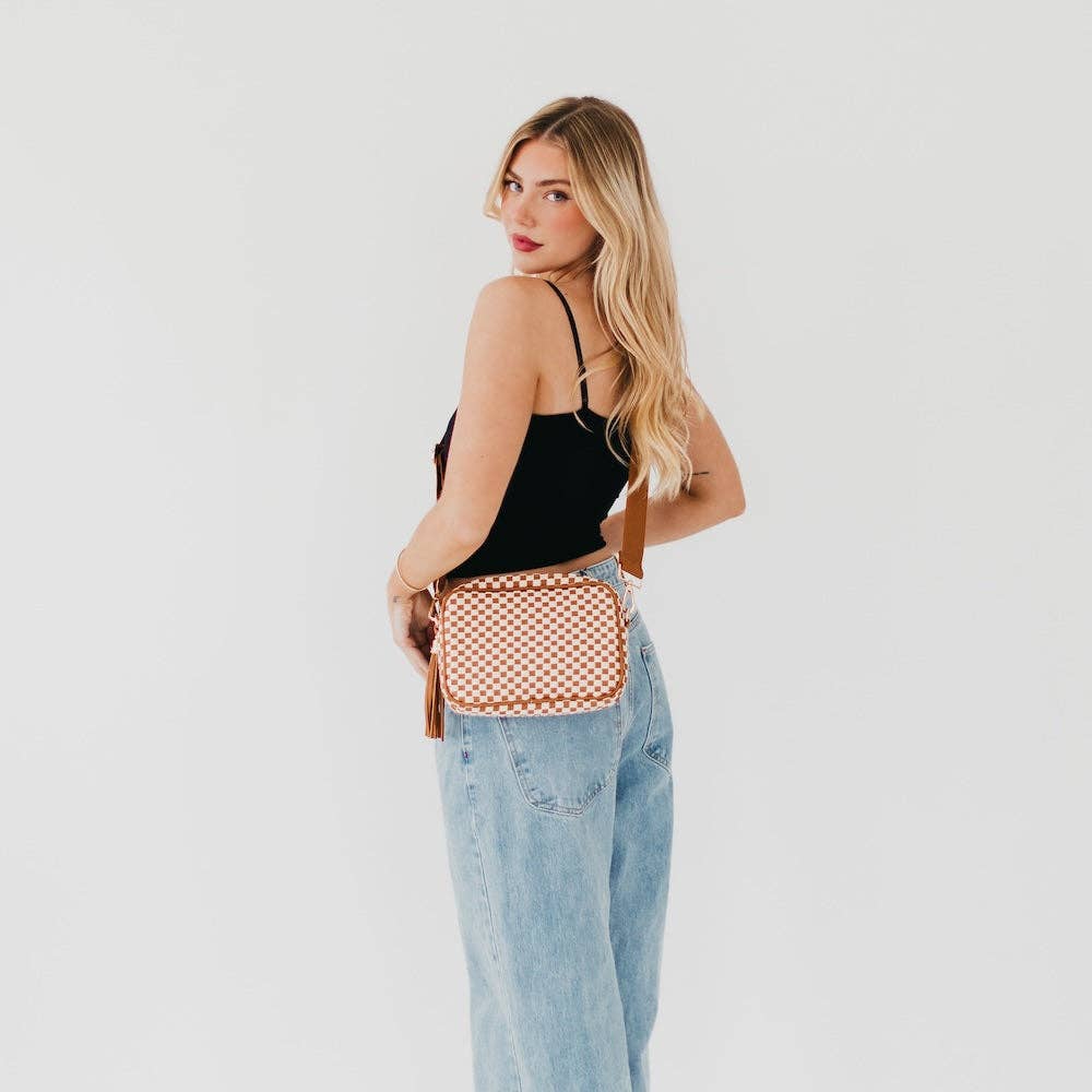 Woven Willow Crossbody | PRETTY SIMPLE