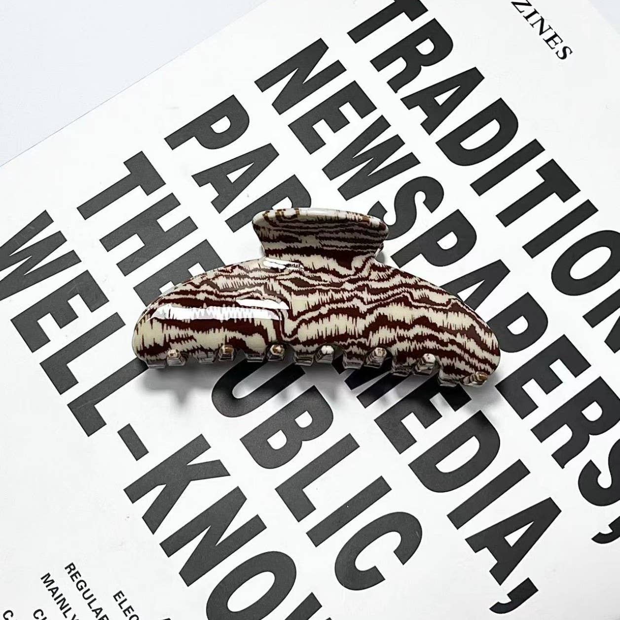 Zebra Hair Claw